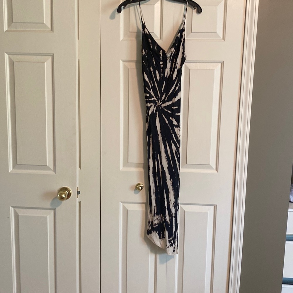 Lulus dress size small with slit